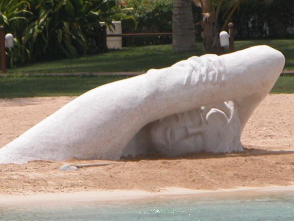 Sculp-swimming-woman4.jpg